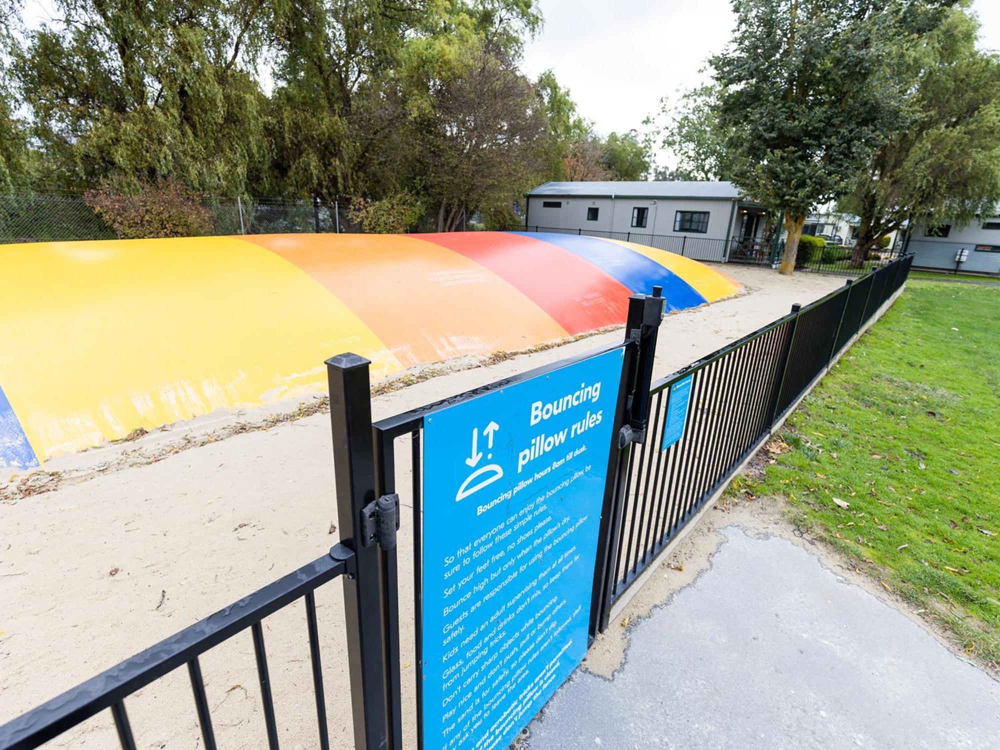 Nrma Ballarat Holiday Park Buitenkant foto