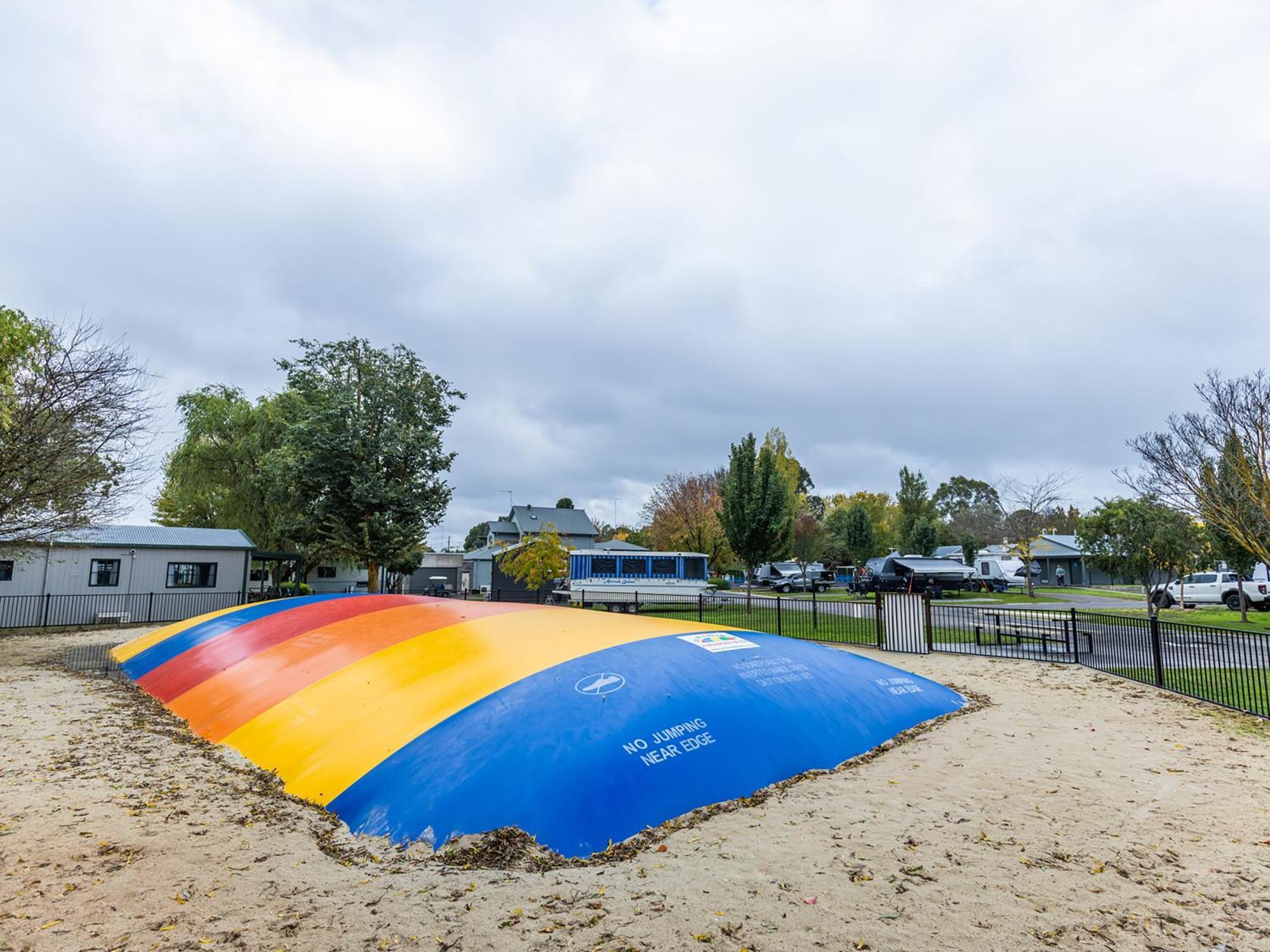 Nrma Ballarat Holiday Park Buitenkant foto
