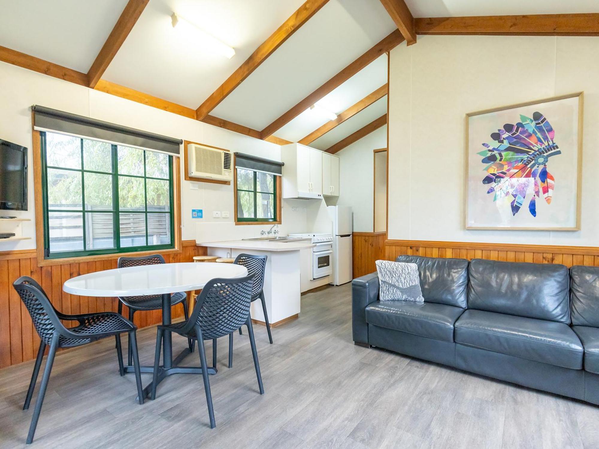 Nrma Ballarat Holiday Park Buitenkant foto